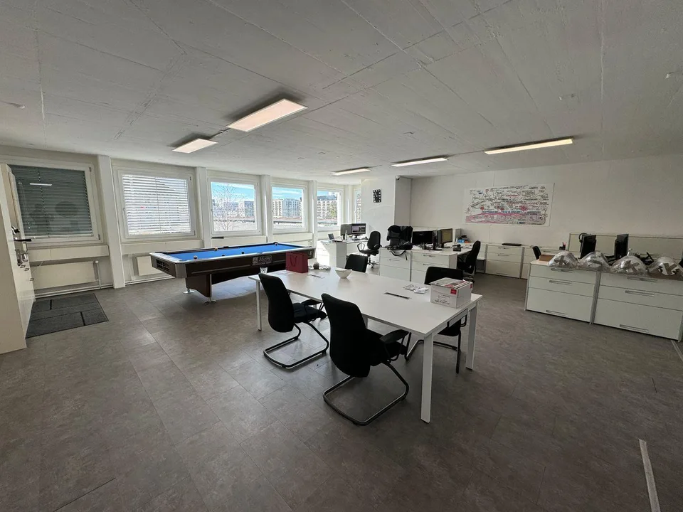 Büro- und Gewerbeflächen im Herzen von Schlieren zu vermieten