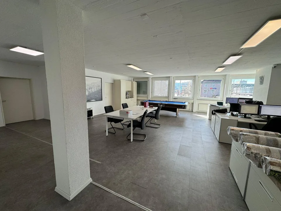 Büro- und Gewerbeflächen im Herzen von Schlieren zu vermieten