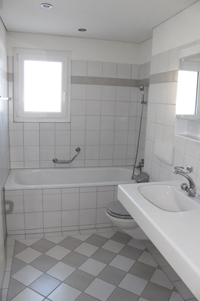 schöne 4-Zimmerwohnung in Riedern zu vermieten