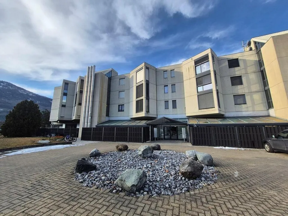 LOCAUX COMMERCIAUX A SION - EN COURS DE TRAVAUX