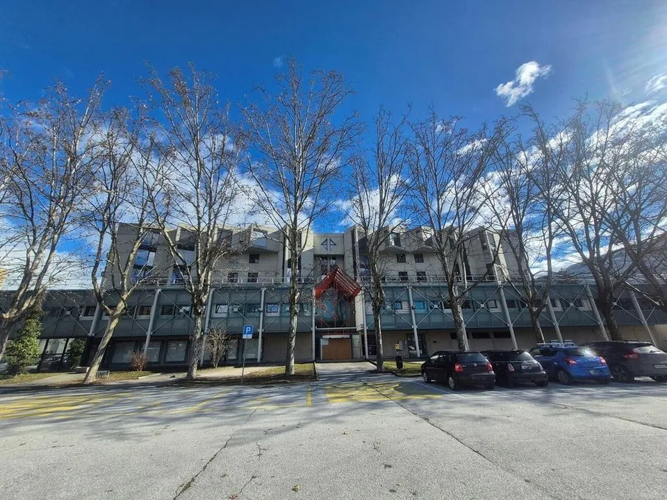 LOCAUX COMMERCIAUX A SION - EN COURS DE TRAVAUX
