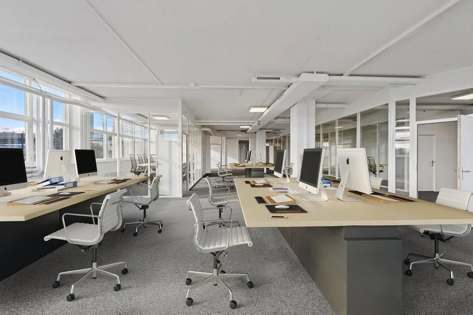 Bureaux à 5 minutes de la gare CFF et de l'autoroute A1