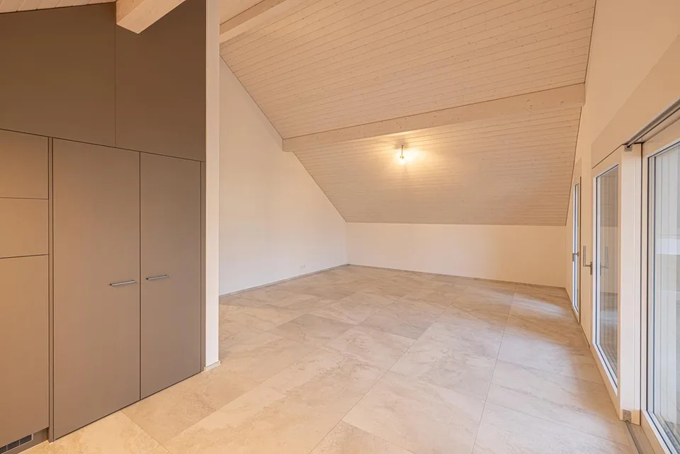 3½-Zimmer-Attika mit 109m² & 28m² Loggia - modernes Wohnen in Roggwil