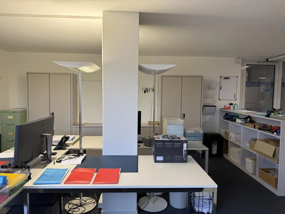 Hochwertig ausgebaute Bürofläche von 159 m² an zentraler Lage – foto 7 di 13