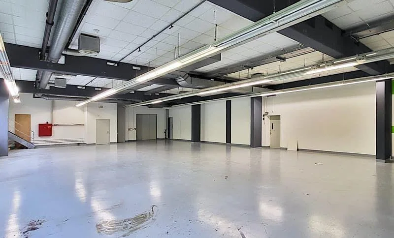 "Gewerbehalle im EG - 4 m Deckenhöhe und 1'000 kg Bodenlast - 431 m...