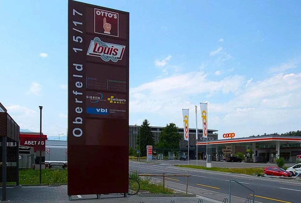 "Hohe Lagerflächen im Untergeschoss in Root!"