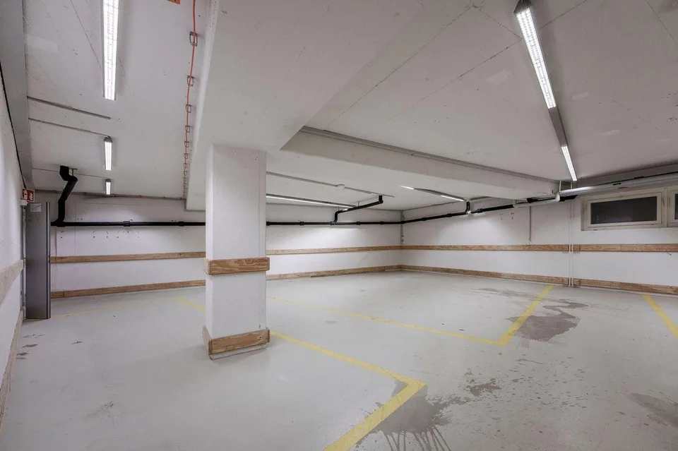 "Ladenfläche mit sehr guter Sichtbarkeit inkl. Kühlanlage - Erdgesc... – foto 14 di 17