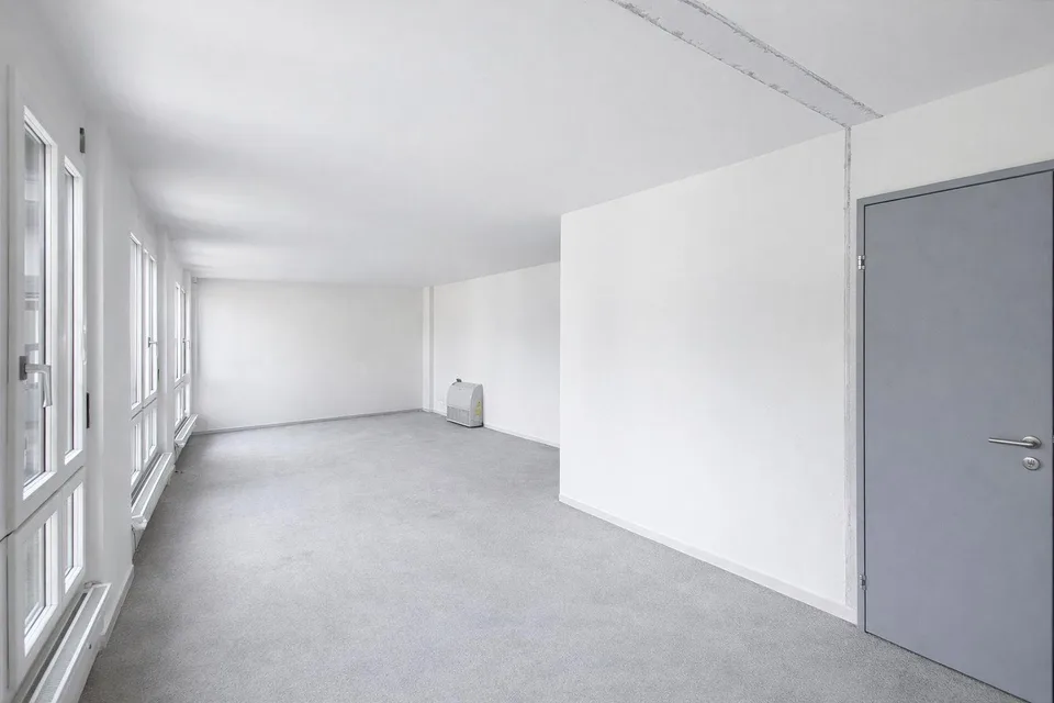 Spannende und helle Bürofläche mitten in Affoltern - 149 m2! – Foto 11 von 13