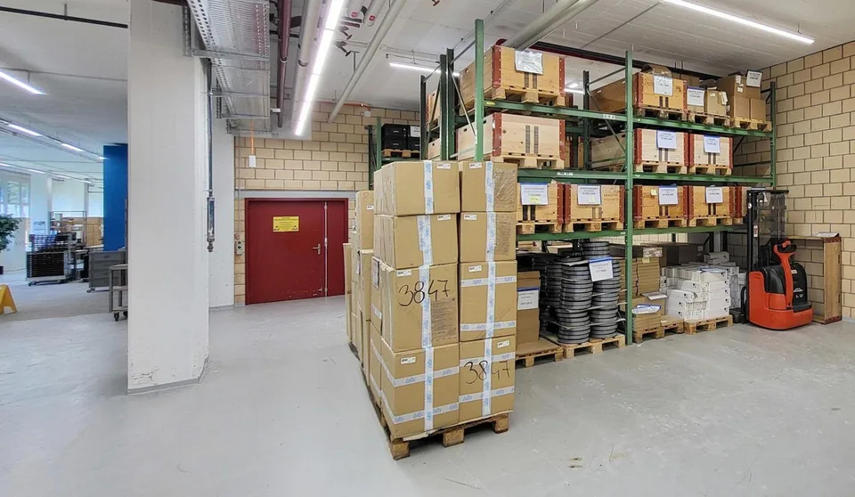"Grosszügige EG-Gewerbefläche in Wetzikon zu vermieten"