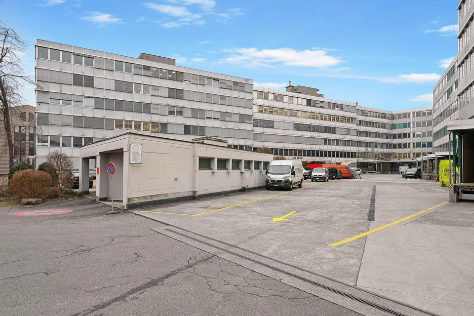 "Grosszügige Gewerbefläche mit 1'000 kg/m² Bodenlast!" – Foto 12 von 14
