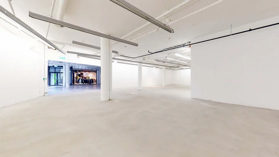 "699 m² Verkaufsfläche direkt neben New Yorker!"