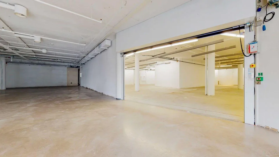 "699 m² Verkaufsfläche direkt neben New Yorker!" – foto 8 di 8