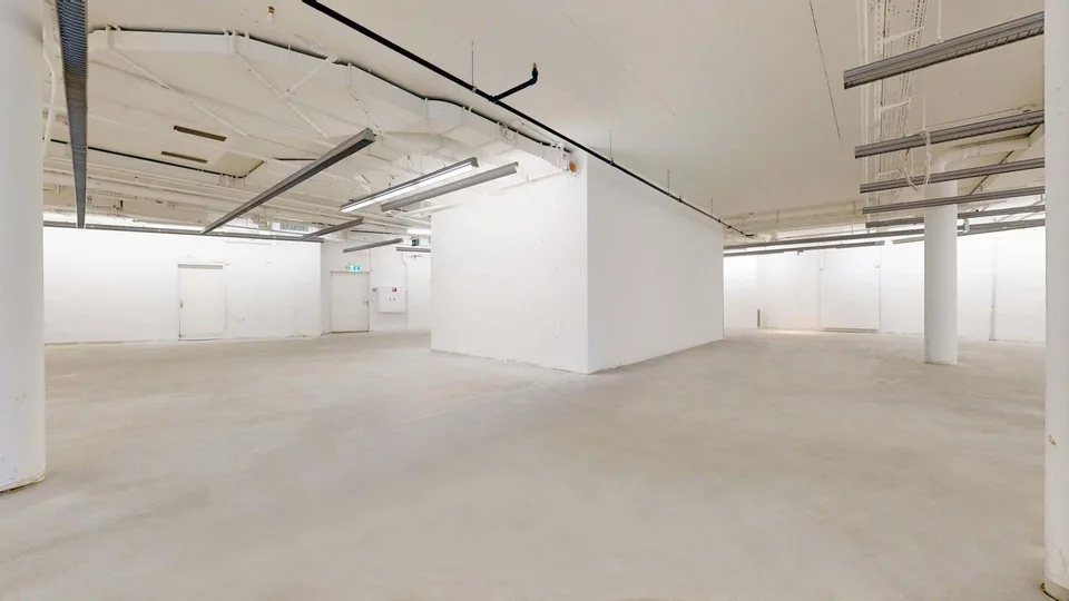 "699 m² Verkaufsfläche direkt neben New Yorker!" – foto 7 di 8