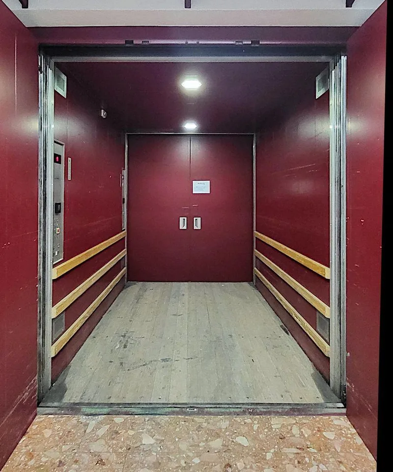 "Spannende, klimatisierte Gewerbe-/Büroräume in Urdorf!" – Foto 12 von 14