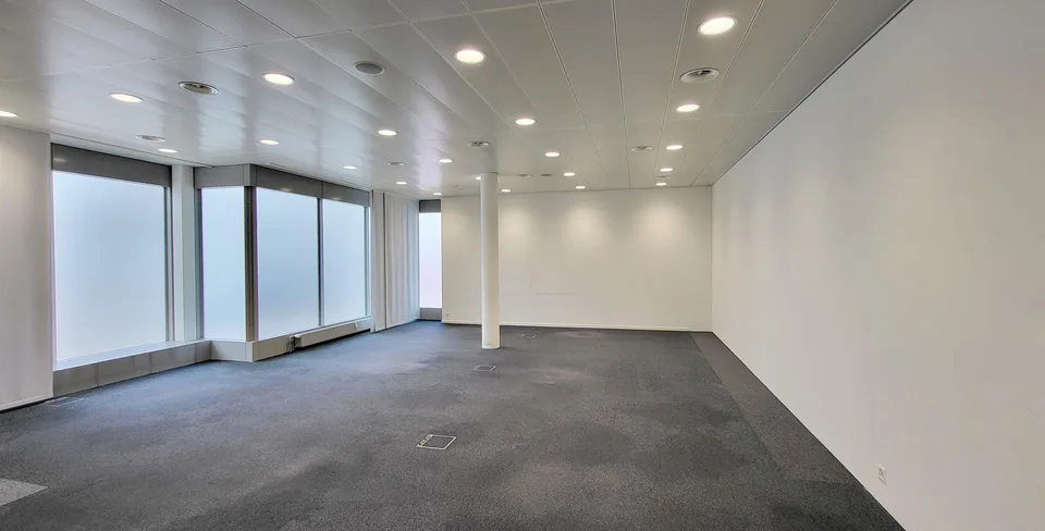 "Frequentierte EG-Ladenfläche direkt neben der Post!" – foto 7 di 12