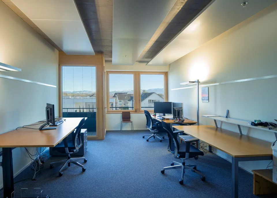 Aussergewöhnliches Bürokonzept 857 m² in Hagendorn!
