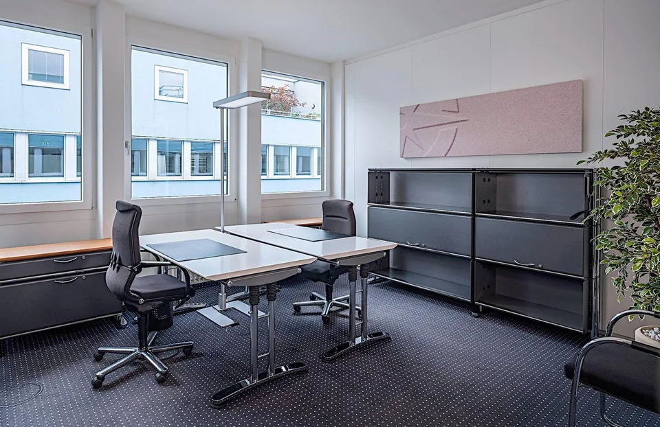"Attraktive und helle Büroflächen an bester Lage am See und HB"