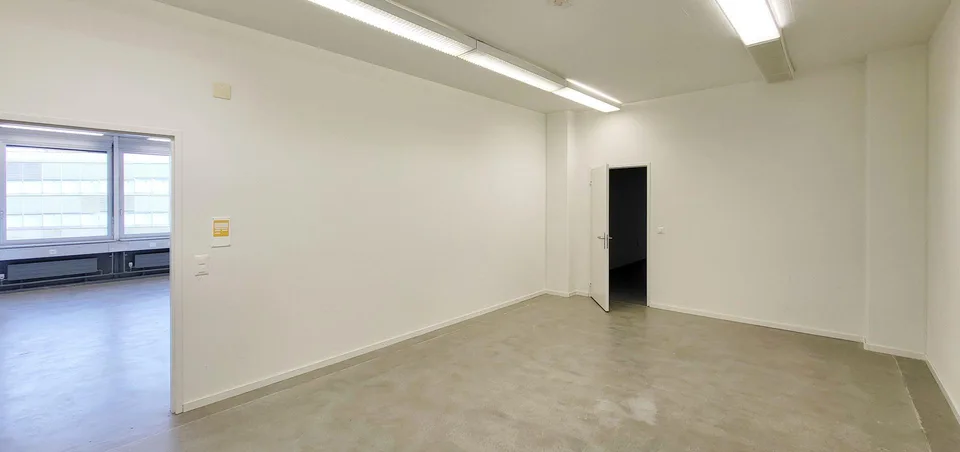 "Bezugsfertige Gewerbefläche mit 1'000 kg/m² Bodenlast!" – foto 7 di 15