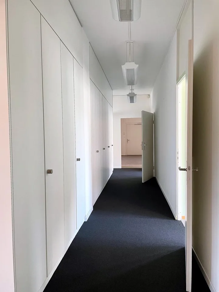 nur noch 2 helle grosse und zentral gelegene Ateliers in ZH-Altstetten