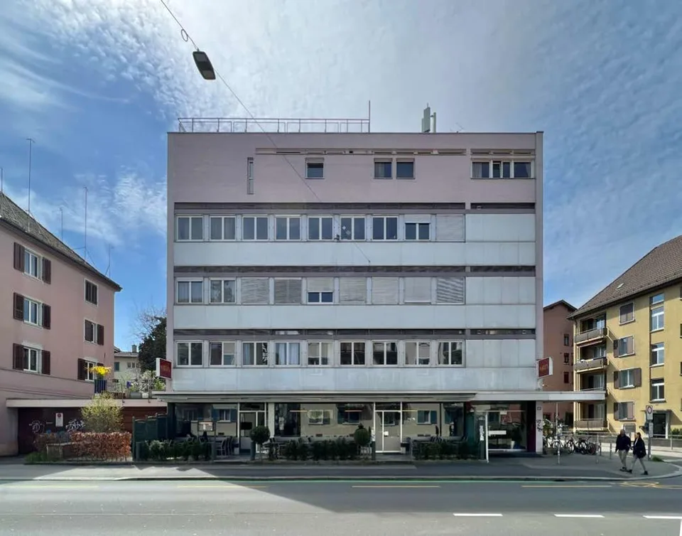 nur noch 2 helle grosse und zentral gelegene Ateliers in ZH-Altstetten