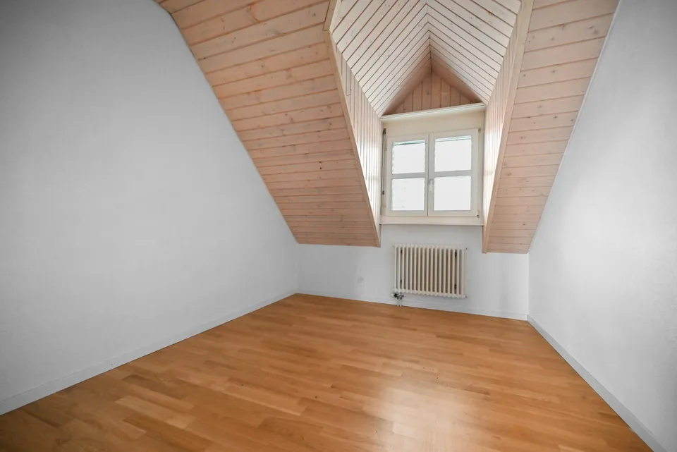 Grosse 3.5-Zimmer Attika Wohnung mit Galerie in Koblenz