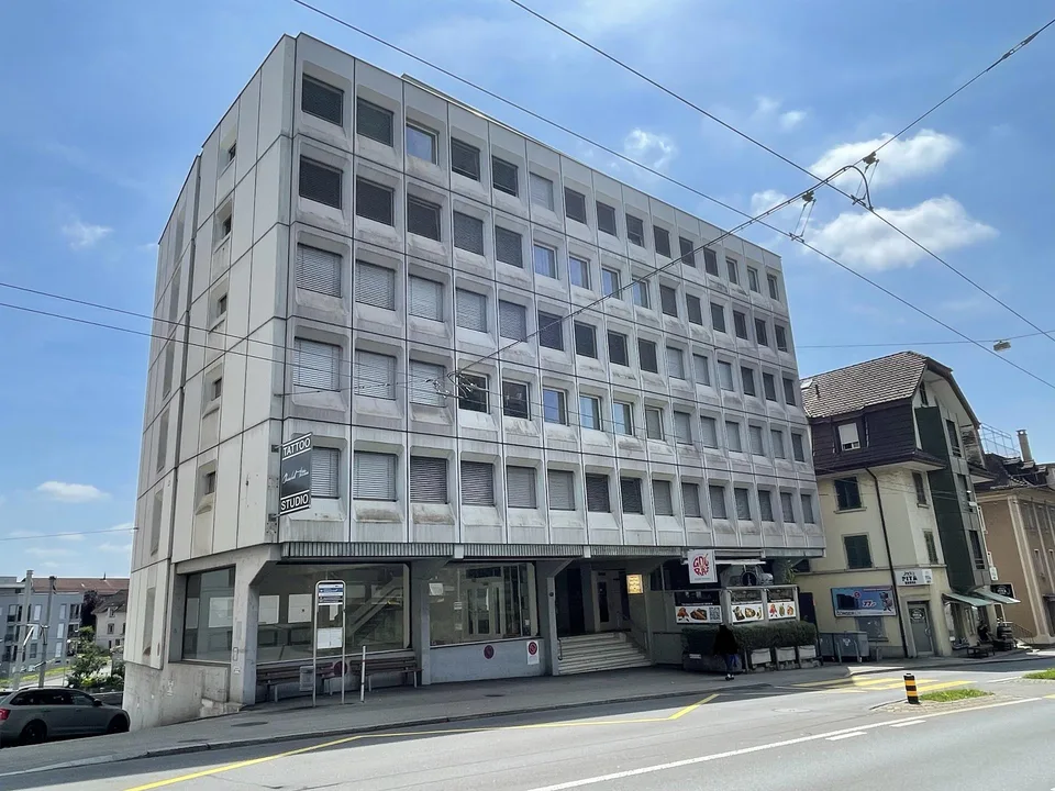 Büro- , Schulungs- oder Gewerberäume zu vermieten