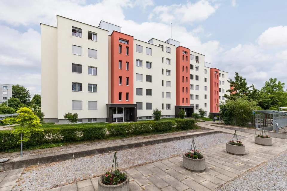 Motorradplatz zu vermieten