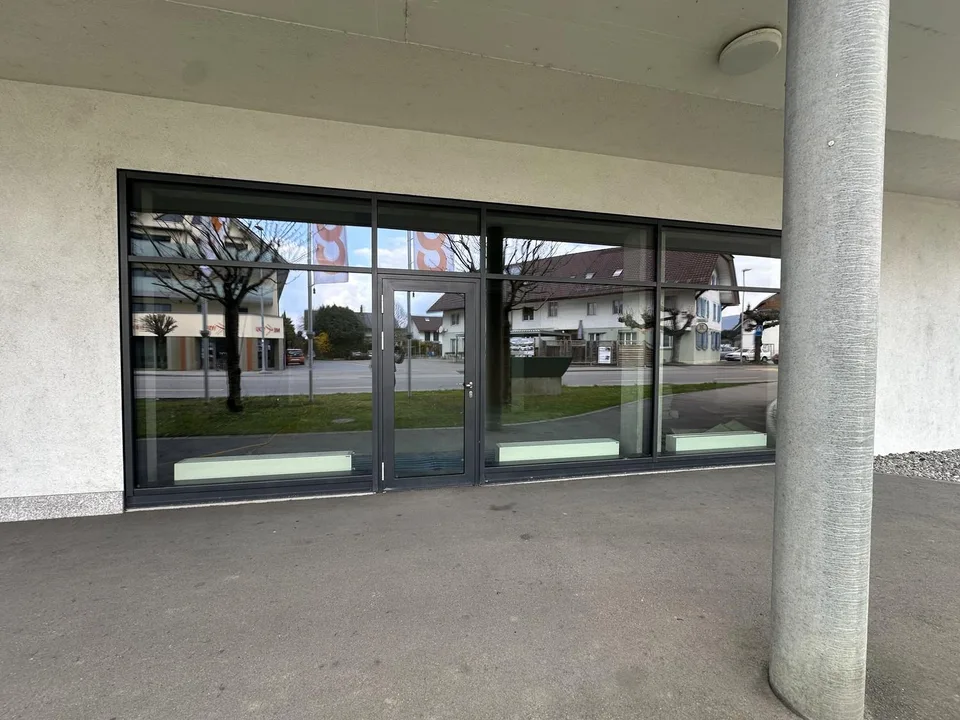 Attraktive Gewerbeflächen im lebendigen Zentrum von Studen BE  idea...