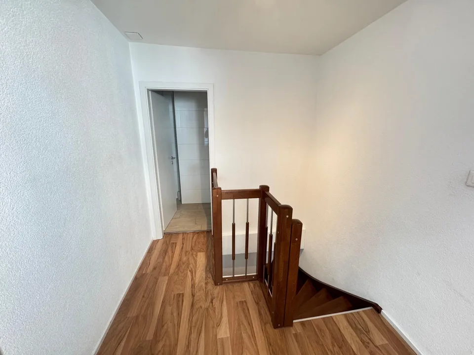 Gratis Nettomietzins - Wohnung mit Hauscharakter