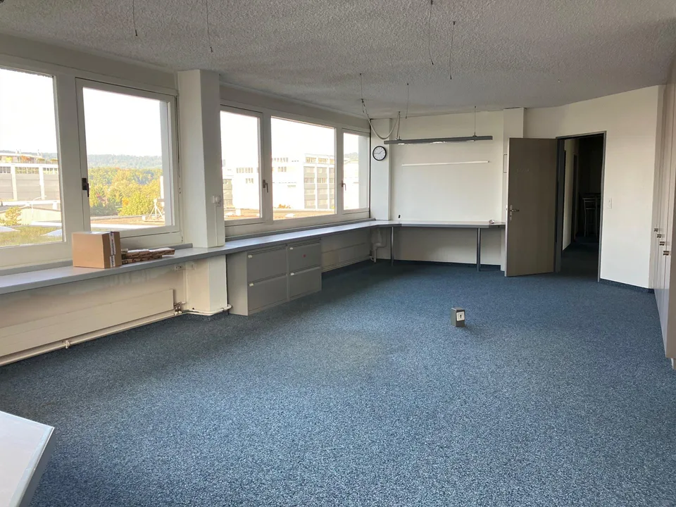 146 m2 Büroräumlichkeiten an der Steinackerstrasse 26