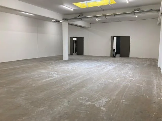 Mix & Match - Zwei Lagerflächen mit insgesamt 260 m²!