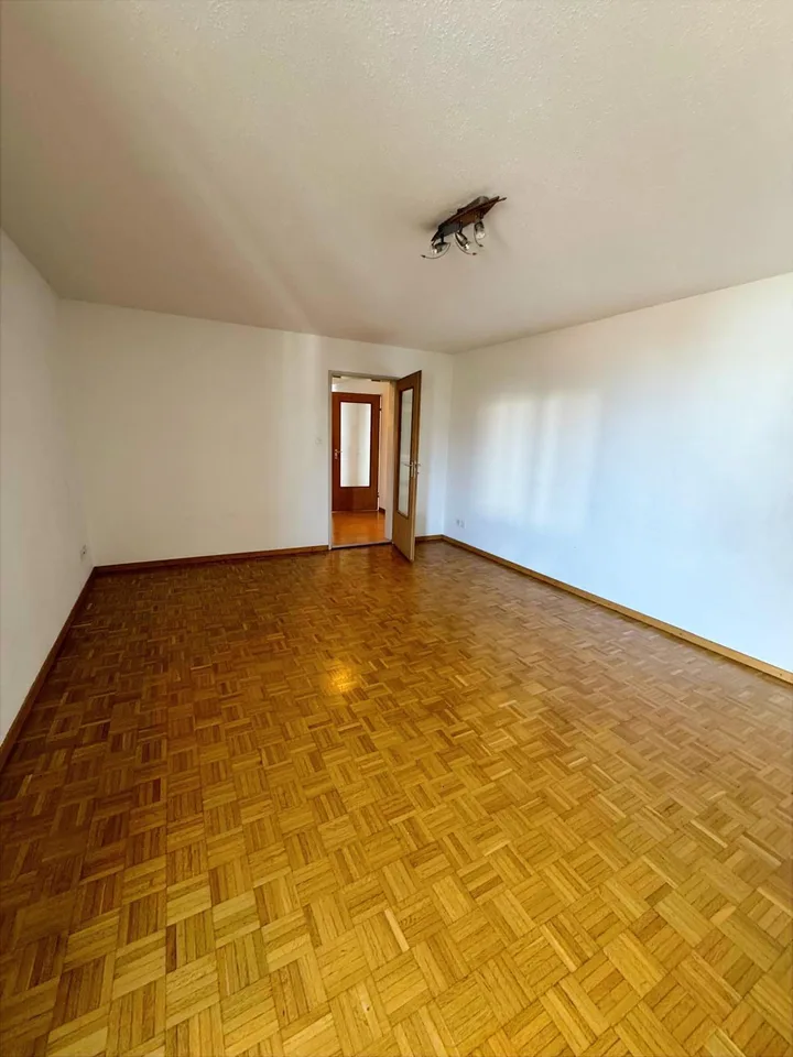schöne und ruhiggelegene 3.5 Zimmer-Wohnung