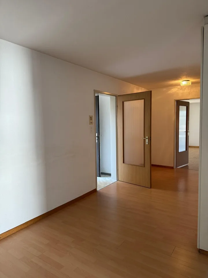 schöne und ruhiggelegene 3.5 Zimmer-Wohnung