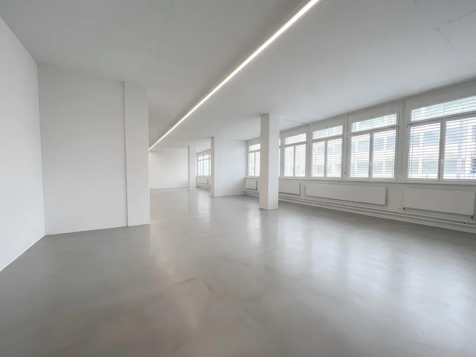 Büro ca. 179 m2 im EG, in 8048 Zürich zu vermieten