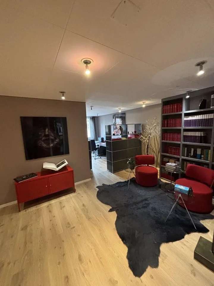 À saisir ! Superbe surface bureau proche de toutes commodités à Nyon !