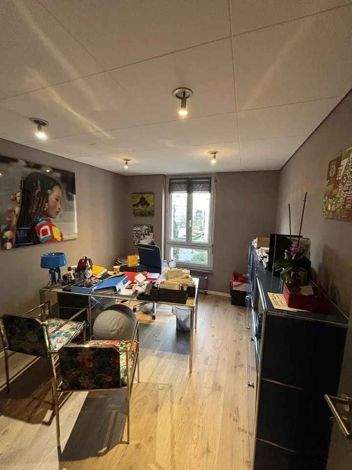 À saisir ! Superbe surface bureau proche de toutes commodités à Nyon !