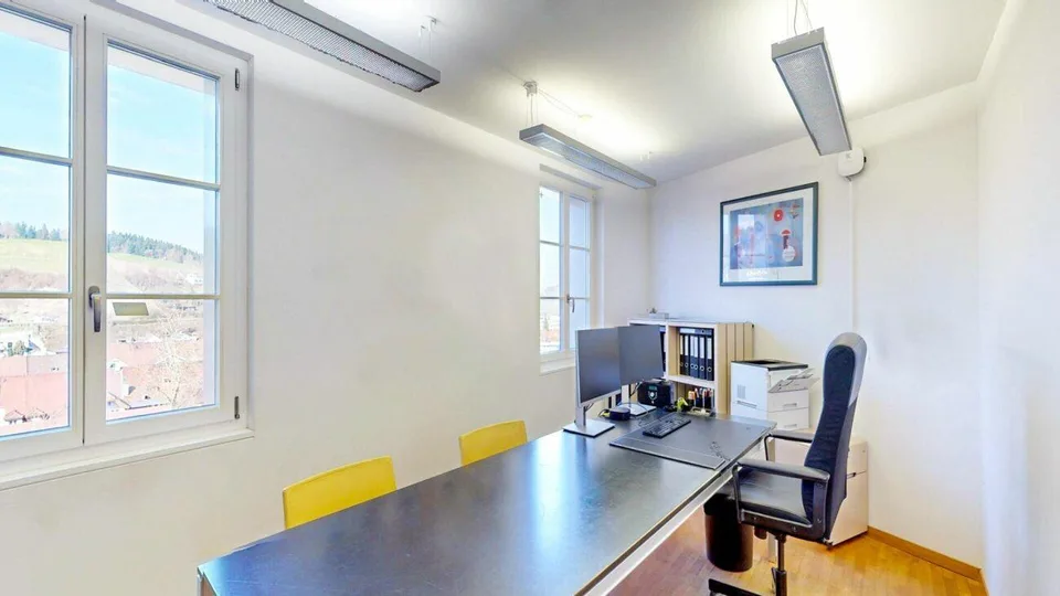 Arbeiten mit Weitblick im "Bergli" (147 CHF/m2/Jahr)