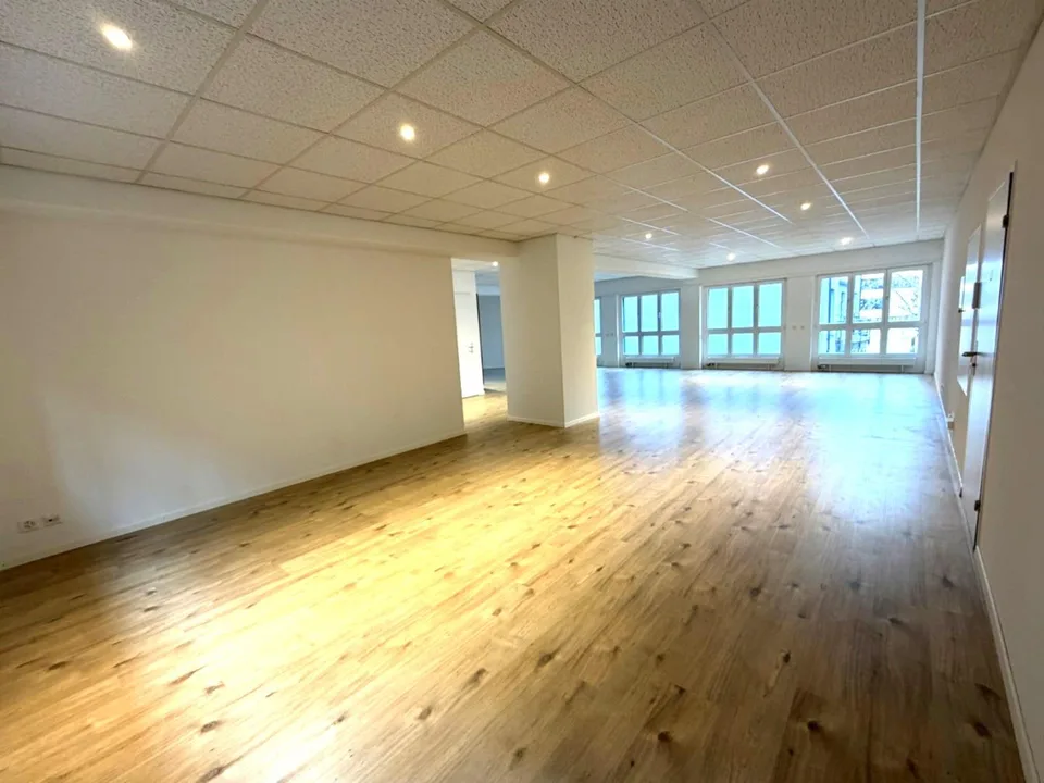 Büro-/Gewerberaum an ruhiger Lage im Bäderquartier