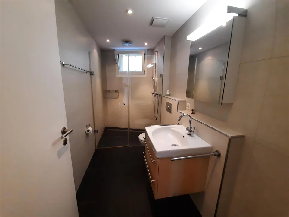 Vielseitig nutzbar als Studio/Zimmer/Atelier usw. - ohne Küche