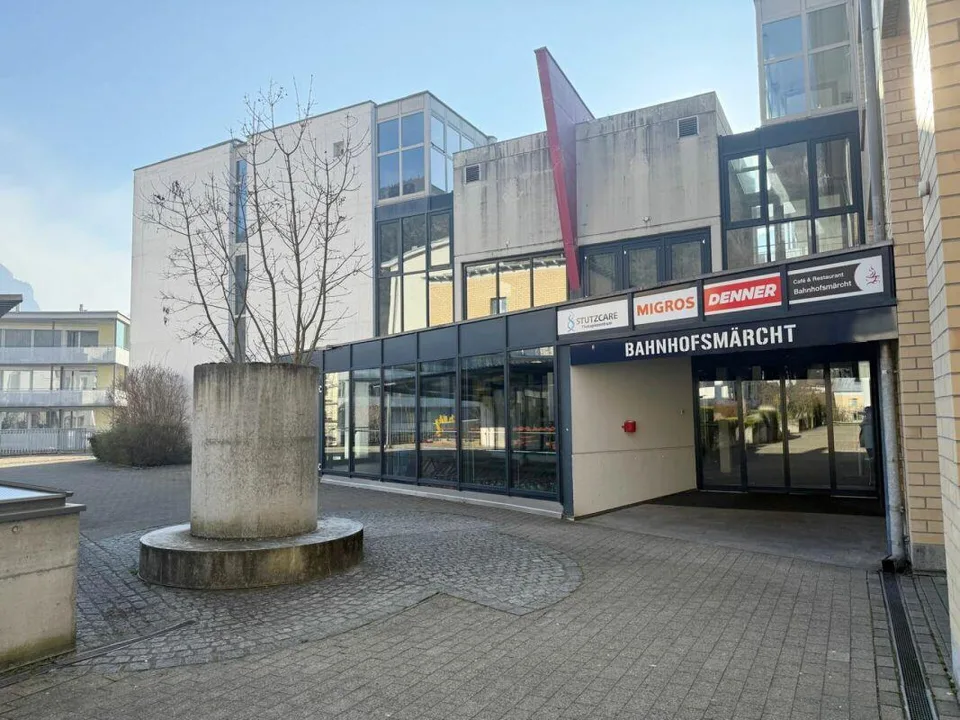 Attraktive Gewerbefläche im Einkaufszentrum "Bahnhofsmärcht", Brunnen