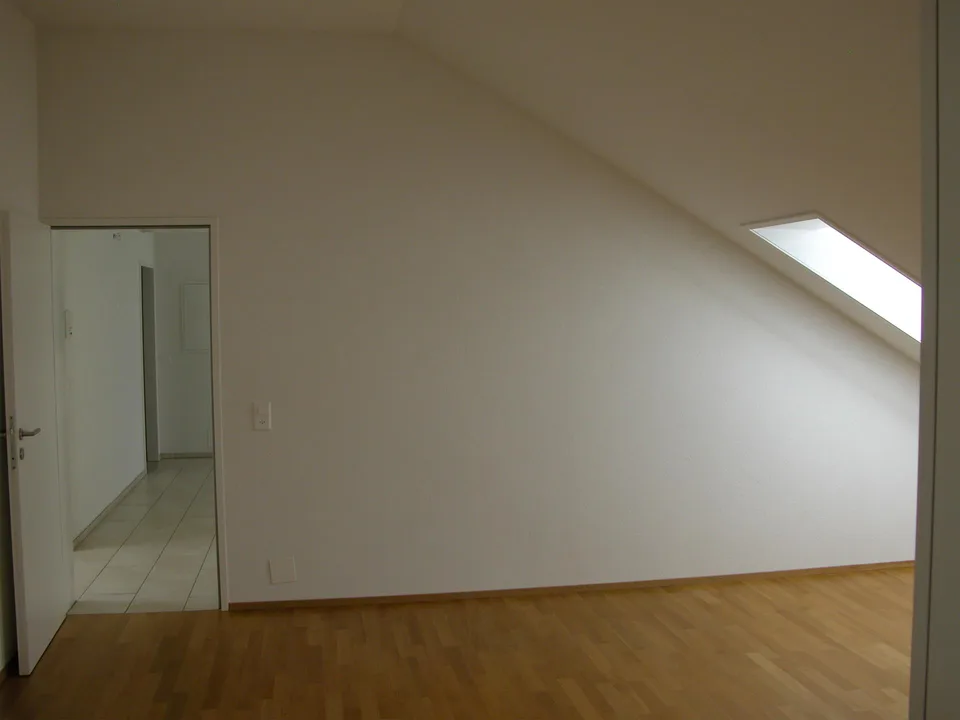 Schöne, helle und moderne 4.5-Zimmer Dachwohnung
