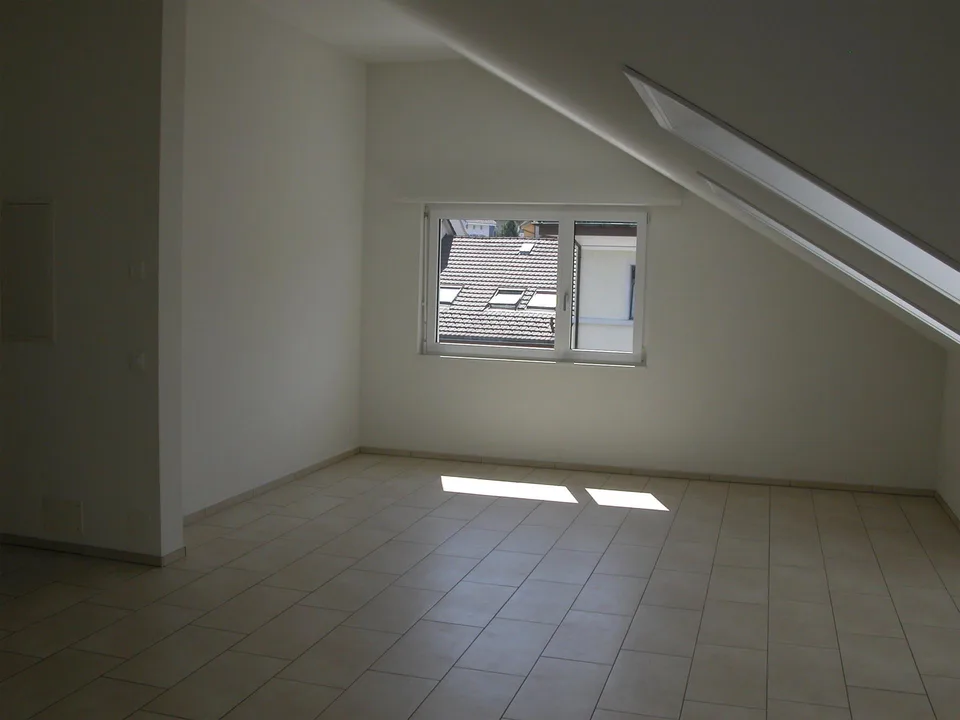 Schöne, helle und moderne 4.5-Zimmer Dachwohnung