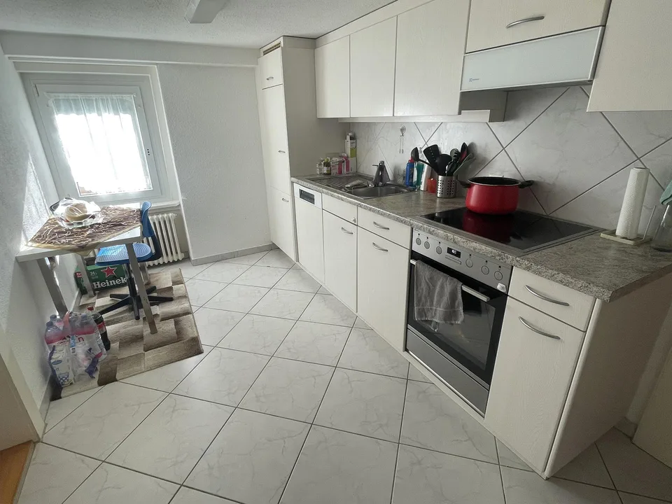 Schöne 5-Zimmer-Wohnung im DG