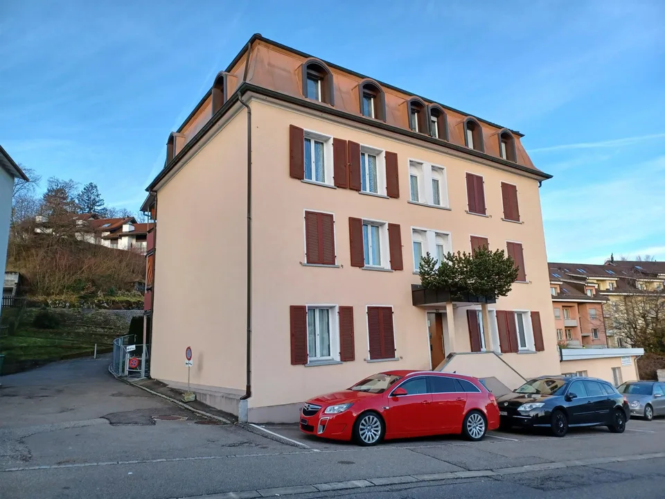 Schöne 5-Zimmer-Wohnung im DG