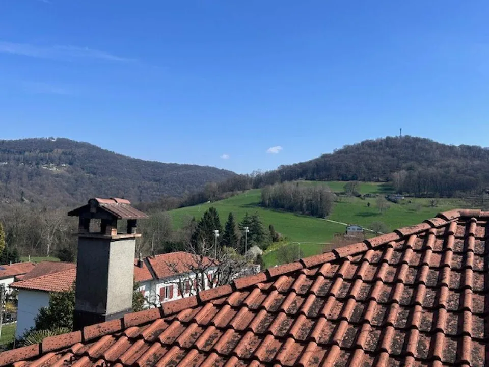 APPARTAMENTO 4.5 LOCALI DUPLEX CON GIARDINO