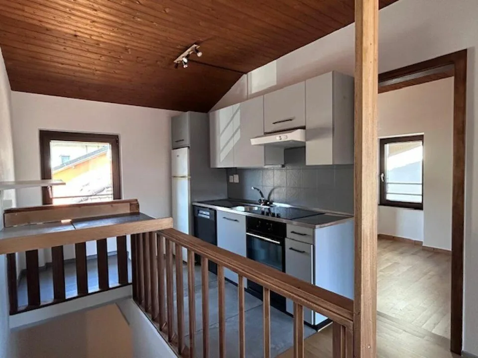 APPARTAMENTO 4.5 LOCALI DUPLEX CON GIARDINO