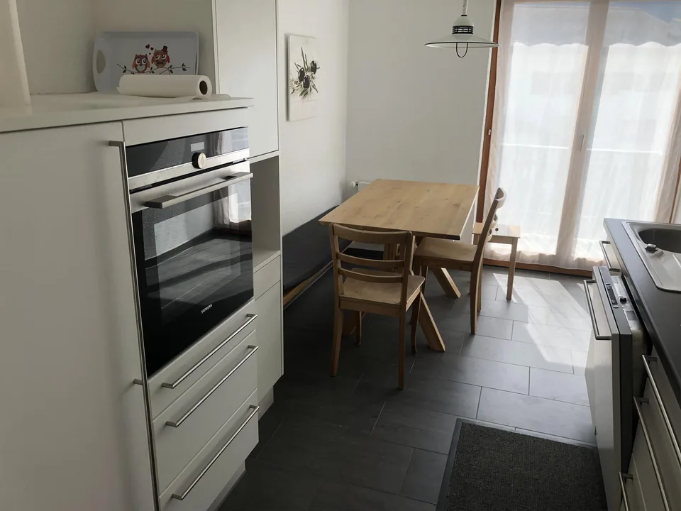 Schöne 3.5 Zimmer Wohnung in Vella, direkt bei der Sesselbahn