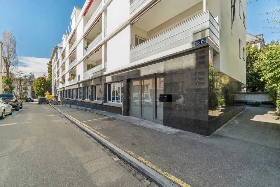 462 m² Bürofläche in Seenähe!