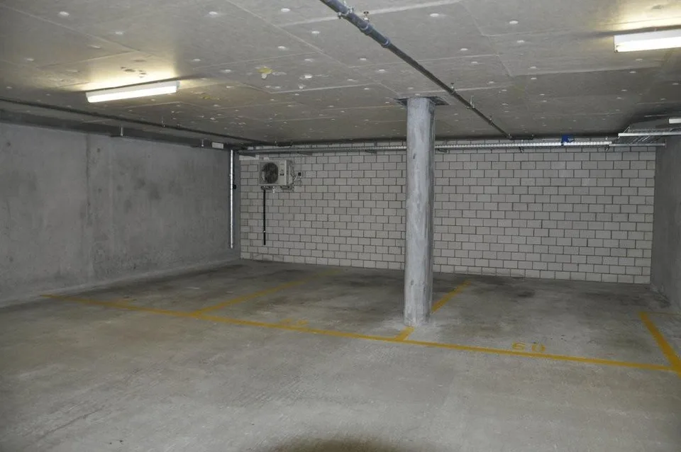 Einzeleinstellplätze im Zentrum von Oerlikon zu vermieten!