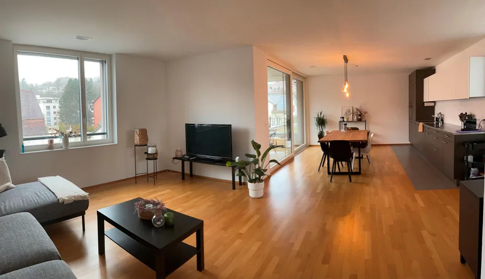 3.5-Zimmerwohnung nähe Bahnhof mit Balkon